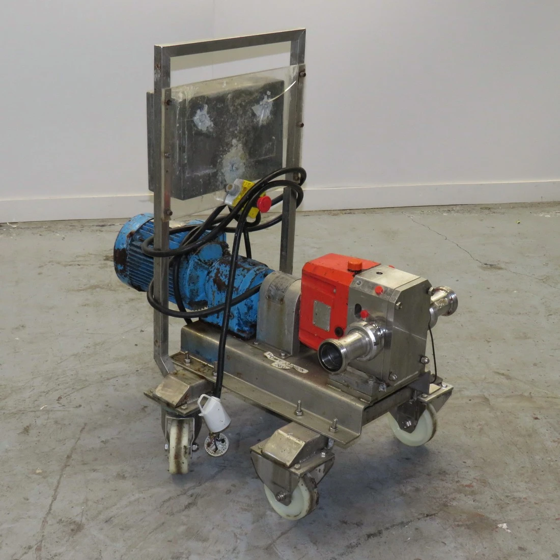 USED JOHNSON 210025