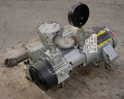USED BUSH VACUUM PUMP RC 0025-C406-1000