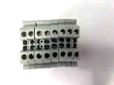 USED PHOENIX CONTACT FEED-THROUGH TERMINAL BLOCK 3044102 LOT OF 8