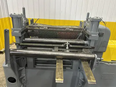36”  YODER MODEL #M3 POWERED SLITTING HEAD w/ POWERED FEED & HOLD DOWN ROLLS : STOCK #22953