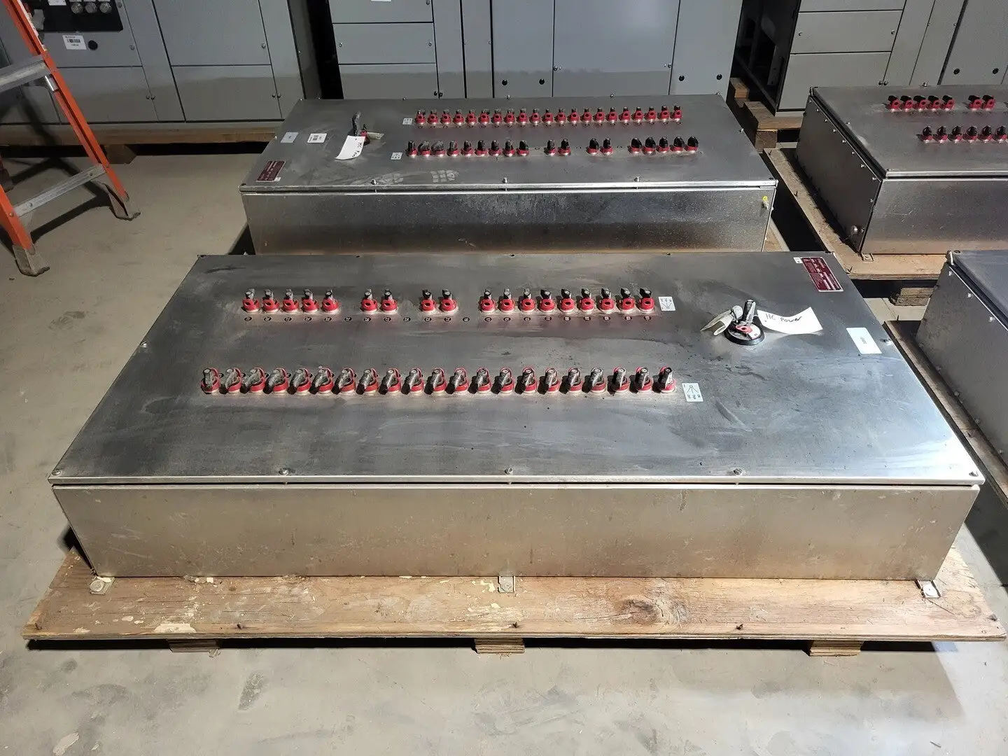 USED APPLETON RQSG132M42T510