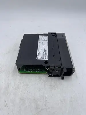 Used ALLEN-BRADLEY ALLEN-BRADLEY 1756-IB32 SER B PLC Input & Output | ND Industrial Surplus #1214355