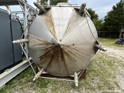 Used Crepaco 3500-Gallon Stainless Steel Tank – Vertical for Sale