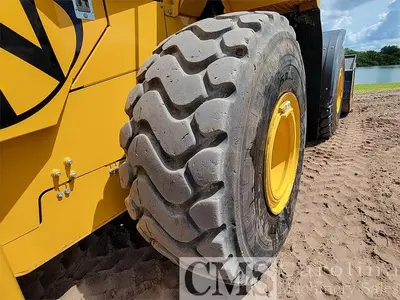 USED 2021 JOHN DEERE 744L WHEEL LOADER