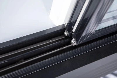 168-0035 GDR47"(S)N Double Glass Door Self Contained Cooler