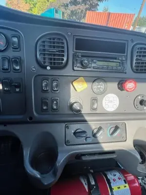 Used 2014 FREIGHTLINER M2112 Cab Chassis trucks Washington US | Puget Sound Truck Sales #1546538