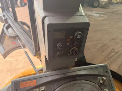 Used 2005 NEW HOLLAND LV80 Tractor Loaders Utah US | CSS Equipment Sales #1347394