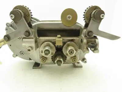 Yaskawa Electric PMEE-12CBB Welder Wire Motor Feeder 24VDC No Wire Guide