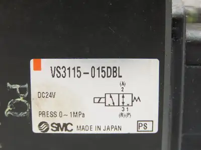 SMC VS3115-015DBL LOT OF 5 SMC VS3115-015DBL 3-Port Solenoid Valves 24 VDC Coil