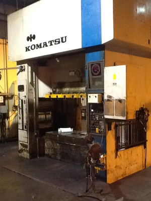 USED 1986 KOMATSU E2T-200N