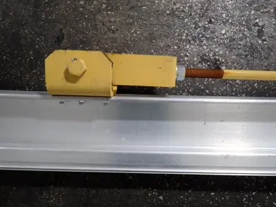 Gorbel 250 Lbs Workstation Crane