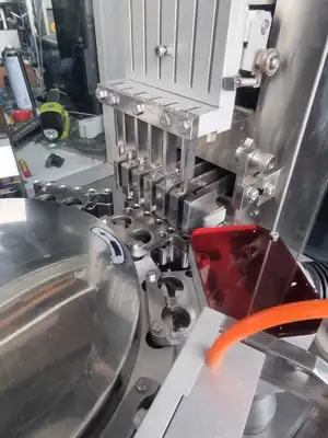 Used 2004 KWANG DAH KDF-6 Powder Fillers CZ | Perry Equipment #1508405