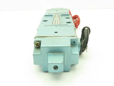 Skinner S4KKJAL4 Directional Control Valve 5-Way 3 Pos 120V 150 PSI 1/2" NPT