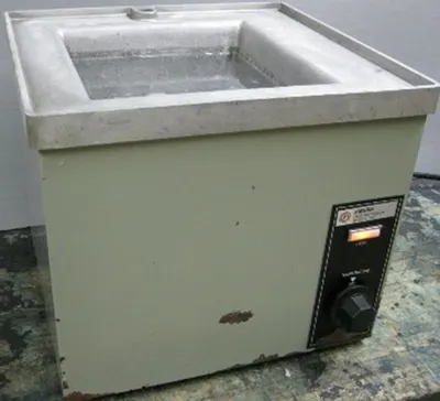 Used THERMO FISHER SCIENTIFIC 160 Baths / Circulators Texas US | Bamko Surplus Process Equipment #936311