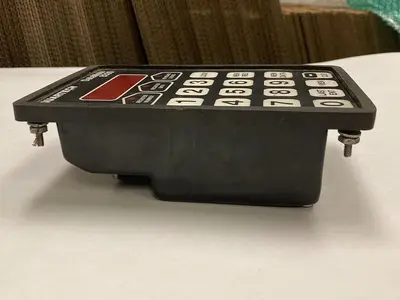 USED QUARTECH 8330
