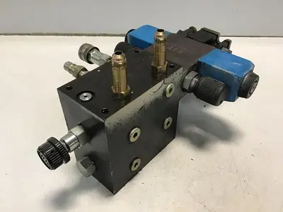 USED VICKERS DG4V-3S-2C-M-F-TWL-H5-60