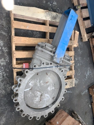 24" Orbinox Stainless Steel Knife Gate Valve, Hand Wheel Operated