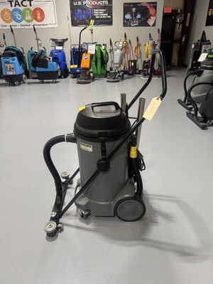 Karcher NT 48/1 Wet Vac w/Squeegee NEW