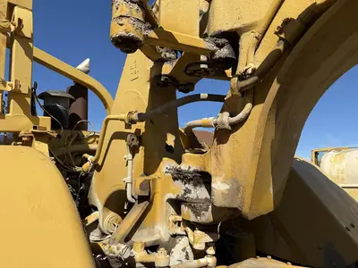 USED 1974 CATERPILLAR 621
