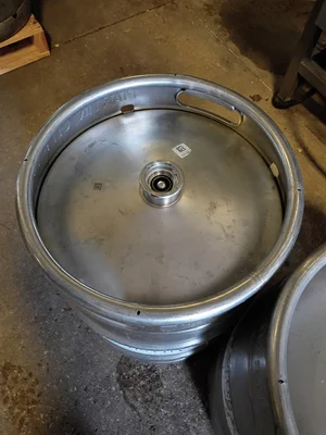 Used 1/2 BBL Sankey Kegs for Sale | Stainless Steel Half Barrel Kegs | Missouri