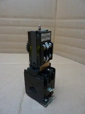 USED GENERAL ELECTRIC / GE CR122B040 A