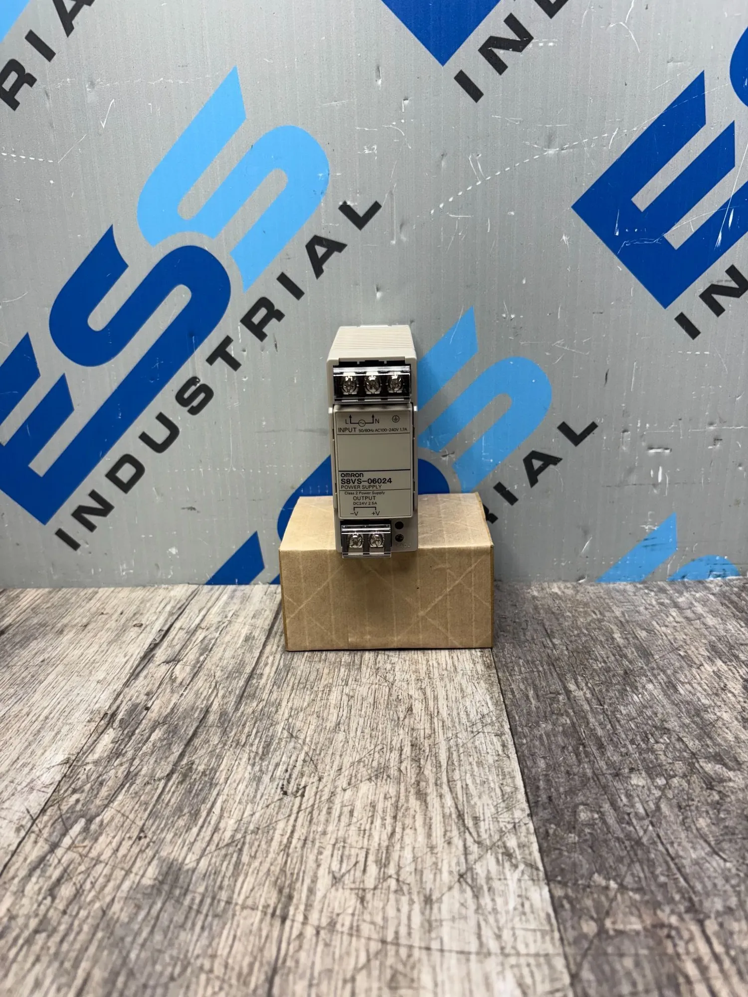 USED Omron S8VS-06024