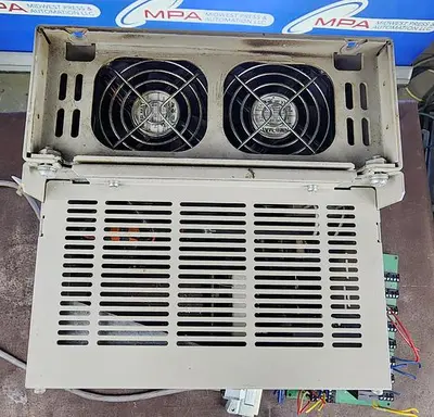 USED YASKAWA SGDH-60DE