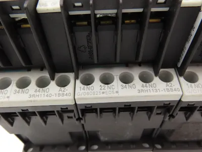 Siemens Contactor Relay 24V Coil 1.5Hp 600V Mixed Lot of 3
