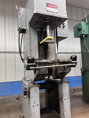 Used _UNKNOWN_ _UNKNOWN_ C-Frame Presses Michigan US | Miedema Asset Management Group #1371705