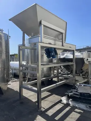 Elevated Hopper/Sorting table