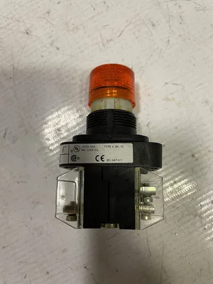 Allen-Bradley 800H-QRAH10G Amber Illuminated Pushbutton Switch 120V -NIB