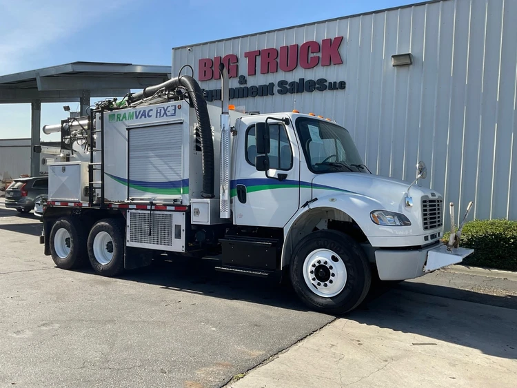 Used 2015 FREIGHTLINER M2 Hydro Excavators California US | Big Truck & Equipment #1412205