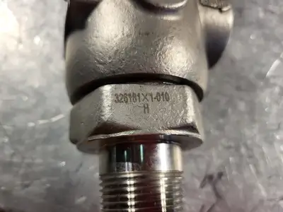 Used 2013 FARRIS 27CA33-M20/S4 Valves/Fittings British Columbia CA | Lenmark #256705