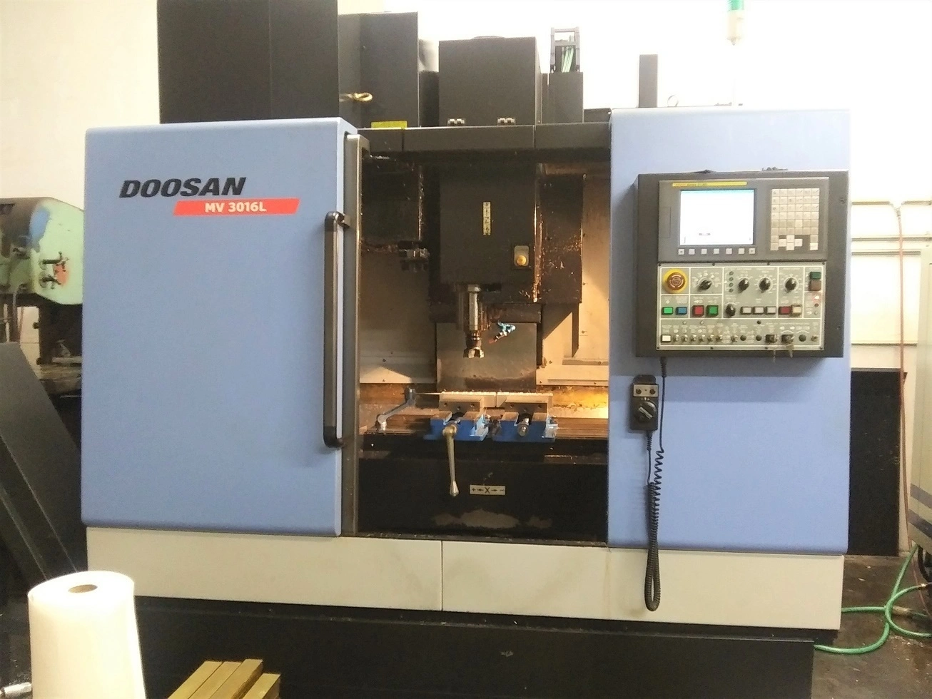 USED 2007 DOOSAN MV3016L