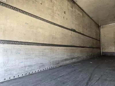 USED 1987 ALLOY TRAILERS 27FT