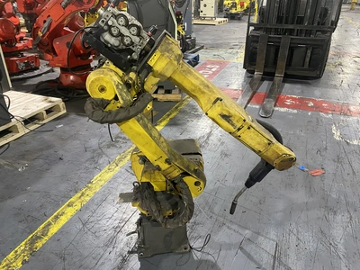 USED FANUC ArcMate 100iC/6L + R-30iB