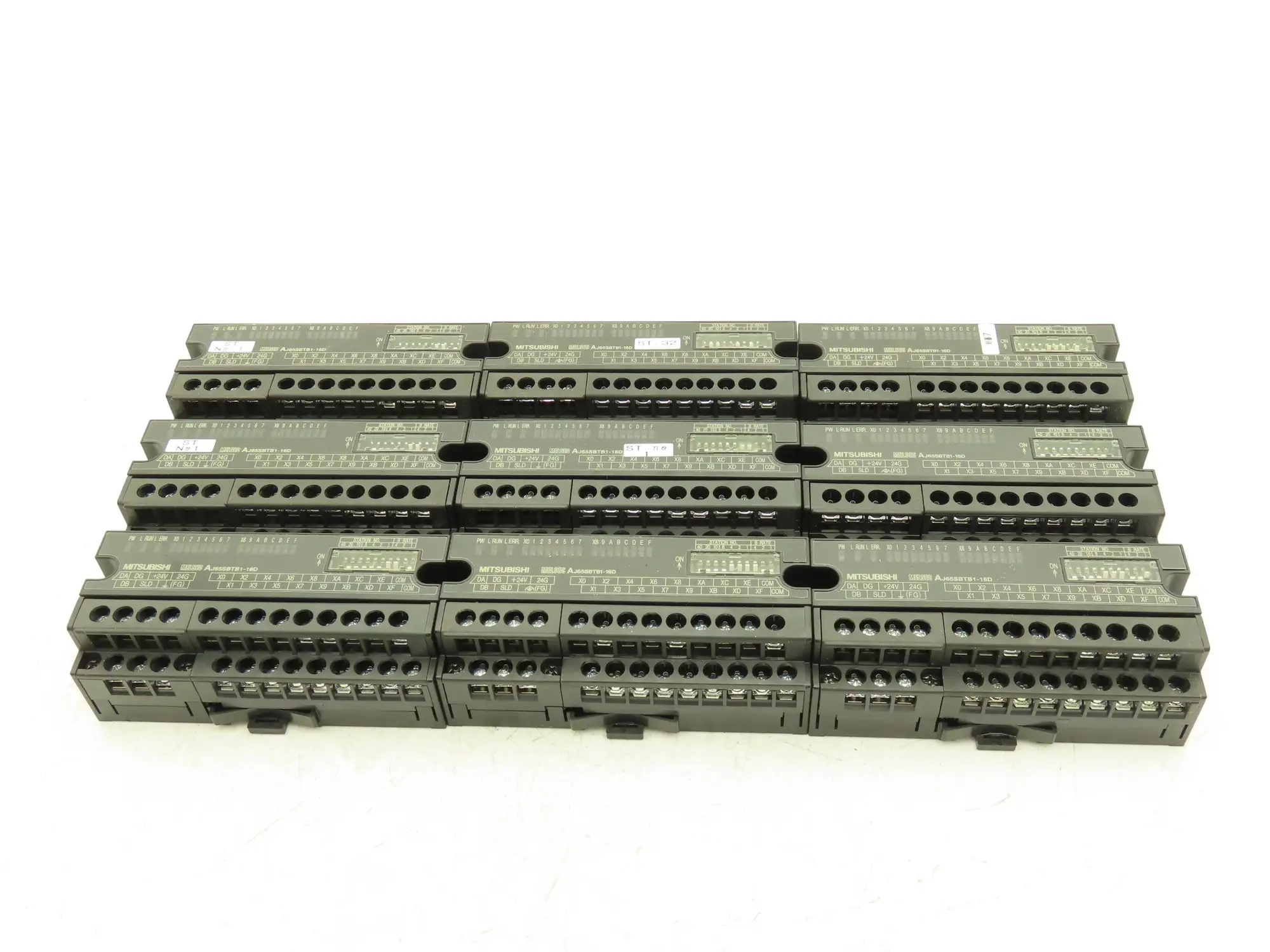 Mitsubishi AJ65SBTB1-16D Remote Digital Input 16 Point 24VDC MELSEC-A Lot of 9