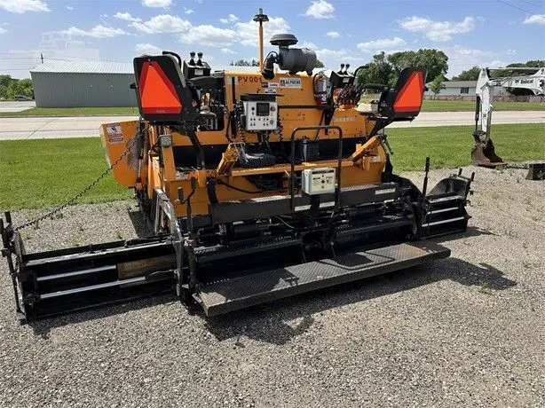 Used 2016 LEEBOY 8510 Asphalt Pavers Iowa US | Bryan Heavy Equipment #183526