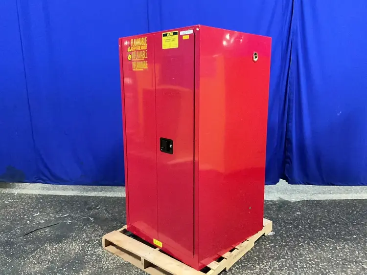 Used ULINE H1565MR Cabinets Ohio US | HGR 24 #1343731