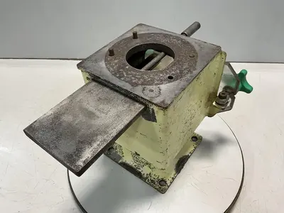 USED METAL FABRICATOR NO MODEL NUMBER / NO TAG