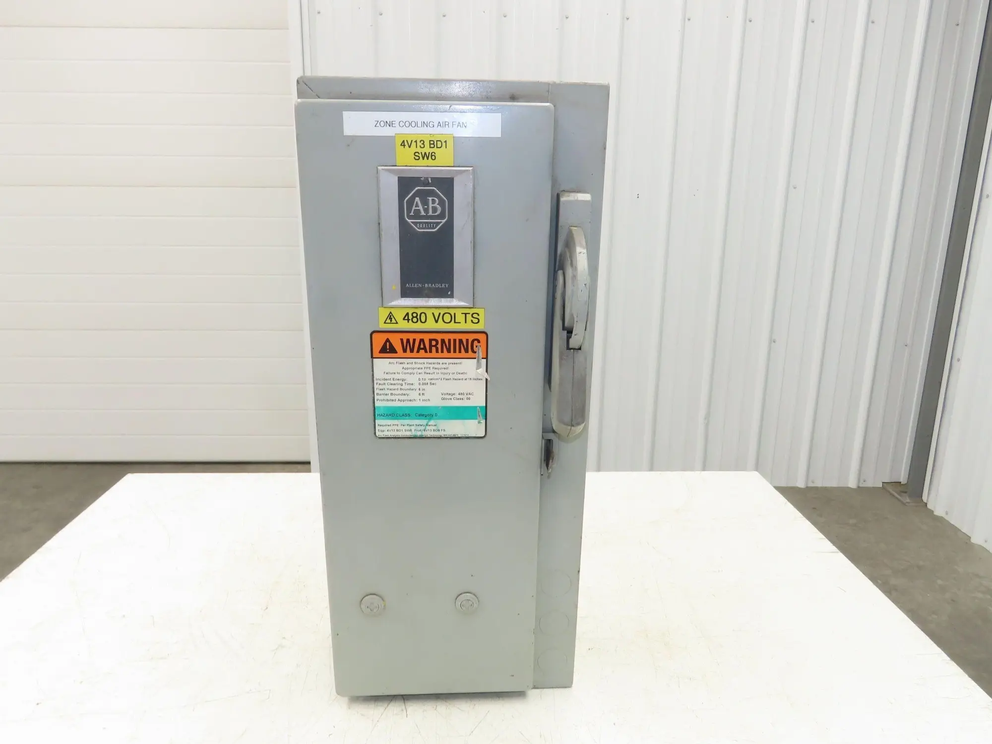 Allen Bradley Combination Motor Starter Size 0 Fusible 5Hp 600V 3PH