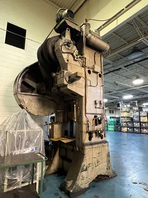1942 MINSTER 90-1000 Knuckle Joint Press | Universal Press & Machinery (UPM) (4)