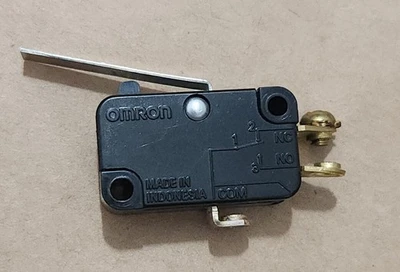 USED Omron V-10G2-1B4-K