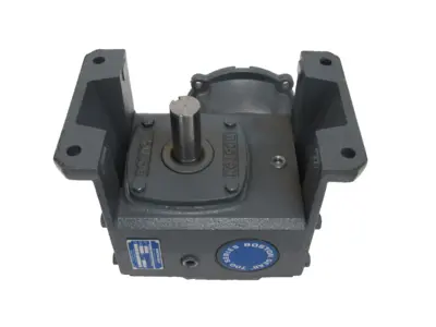 NEW BOSTON GEAR F724C30XB5J1 GEAR REDUCER 30:1