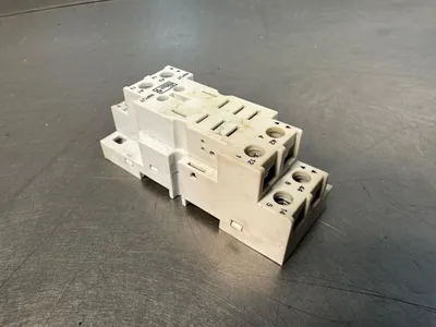 USED Magnecraft 70-782d8-1