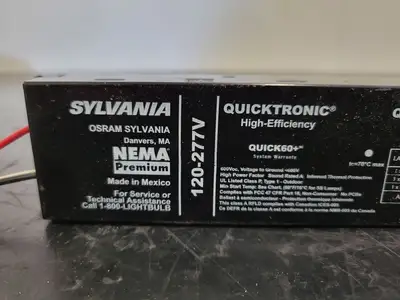 USED SYLVANIA QHE 1X32T8/UNV ISL-SC