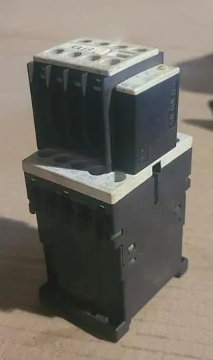 Used SIEMENS 3RH1131-1BB40 Misc Electrical & Power Parts Wisconsin US | Lemke Machinery Sales #313378