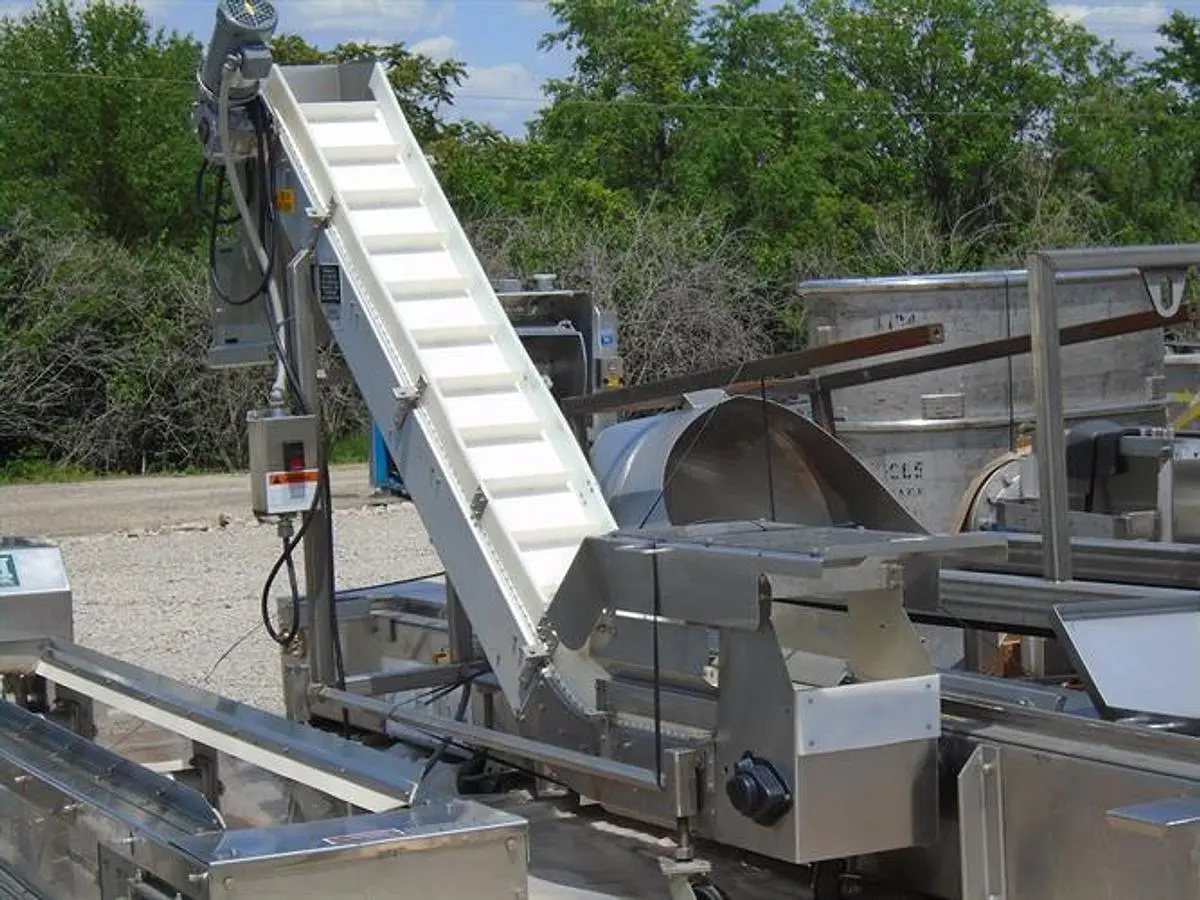 SSI Stainless Steel Inclined Elevator