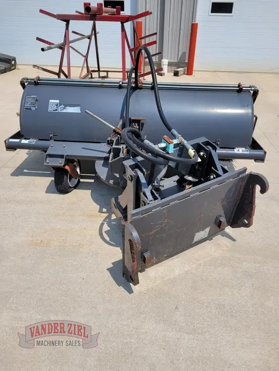 Used _UNKNOWN_ _UNKNOWN_ Power Brooms Michigan US | Vander Ziel Machinery Sales #483321