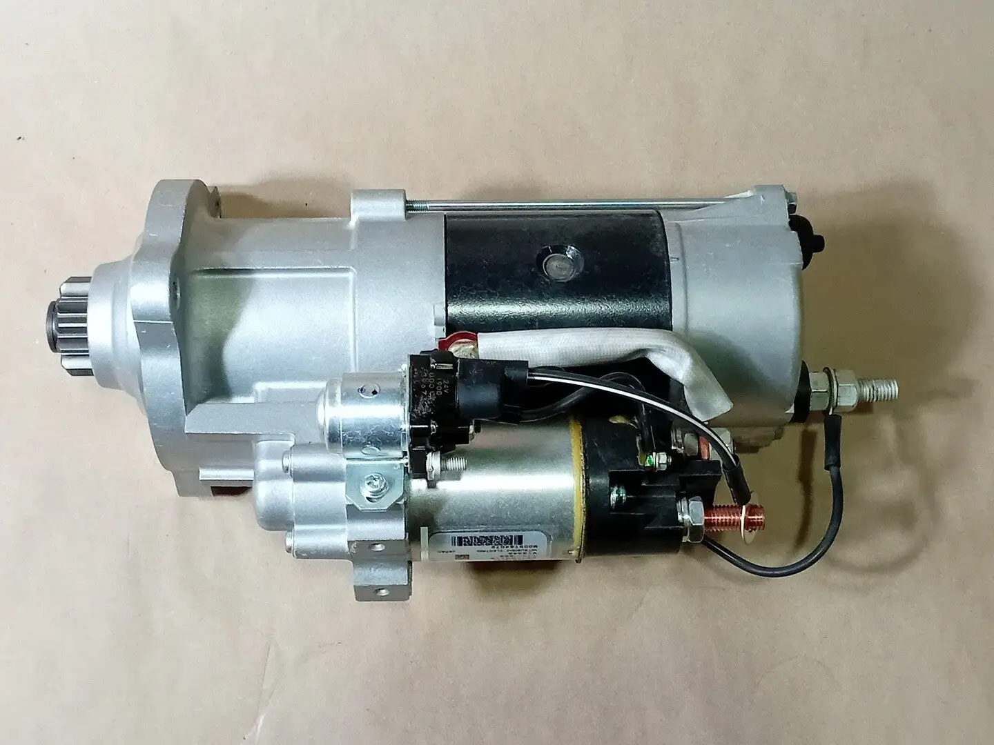 NEW VOLVO P21103718